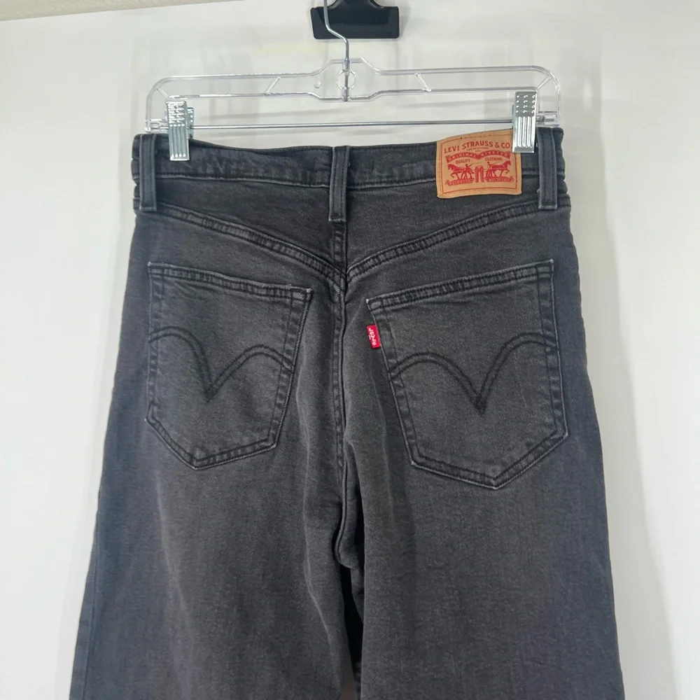 Levi’s Ribcage Straight Ankle Jeans Button Fly High Rise